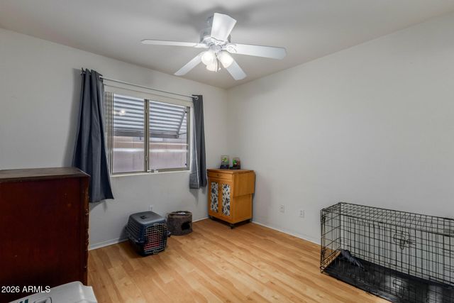 10390 W YUKON Drive, Peoria, AZ 85382