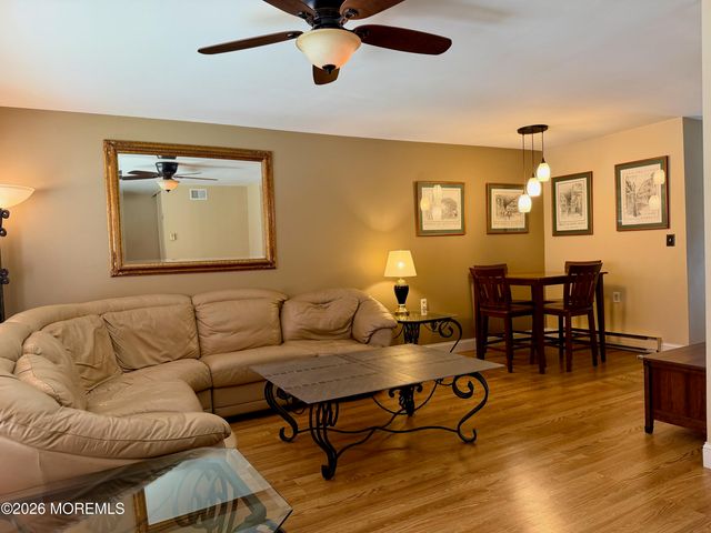 442C Dartmoor Way, Manchester, NJ 08759