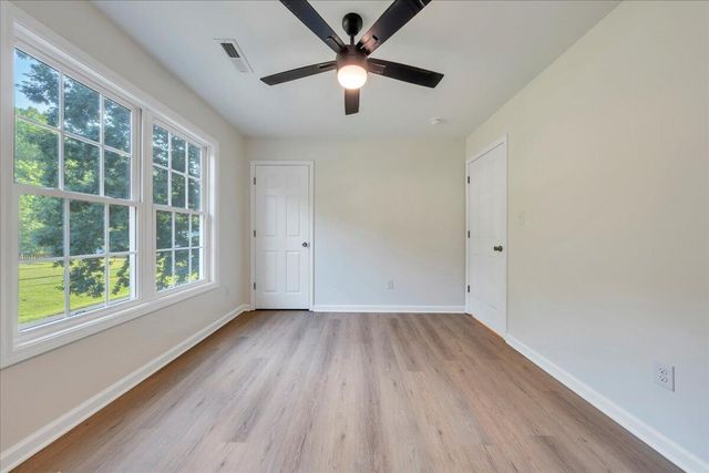 2315 Vale AVE, Roanoke, VA 24012