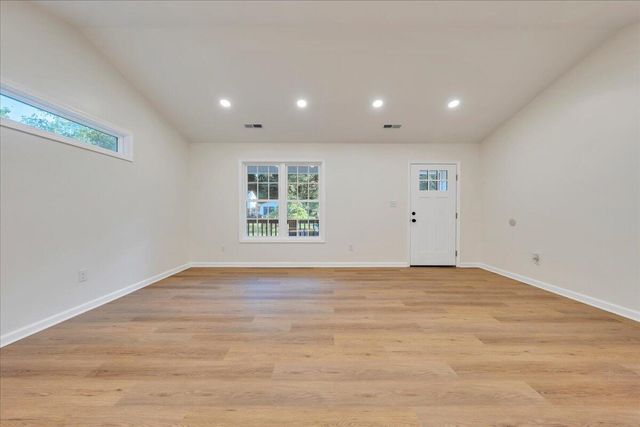 2315 Vale AVE, Roanoke, VA 24012
