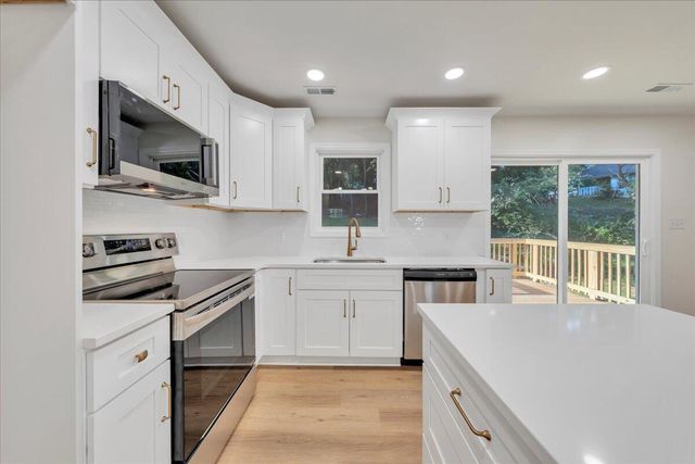 2315 Vale AVE, Roanoke, VA 24012