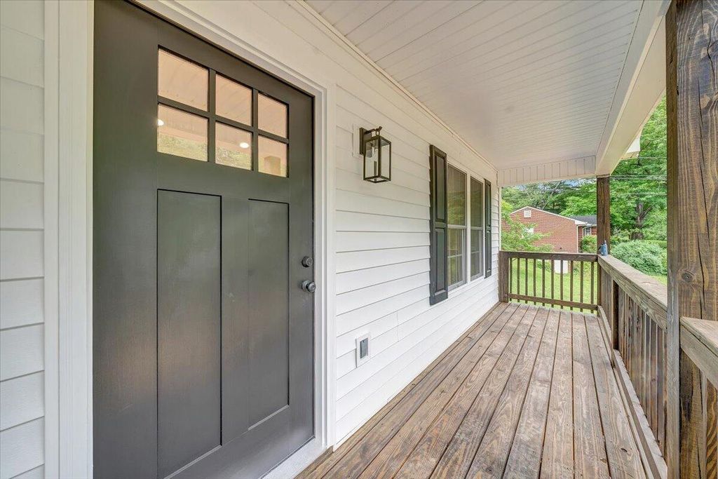 2315 Vale AVE, Roanoke, VA 24012