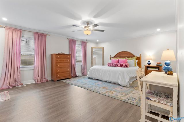 1917 Vanderbilt Circle, Huntsville, AL 35801