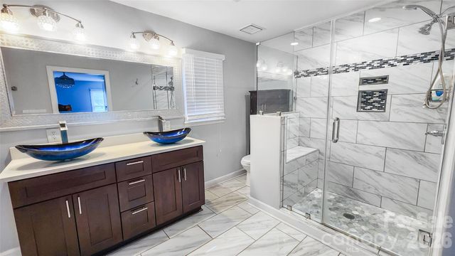 8331 Dunstaff Road, Charlotte, NC 28269