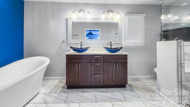 8331 Dunstaff Road, Charlotte, NC 28269