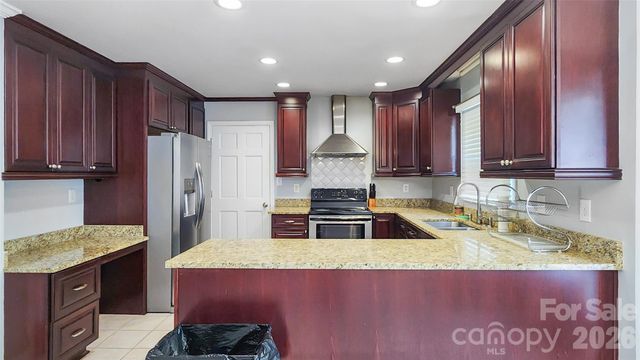 8331 Dunstaff Road, Charlotte, NC 28269