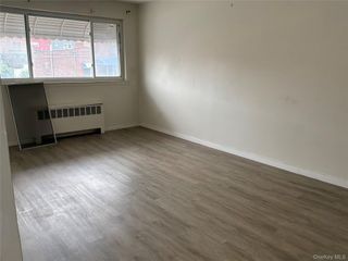 1020 E 213th Street, Bronx, NY 10469