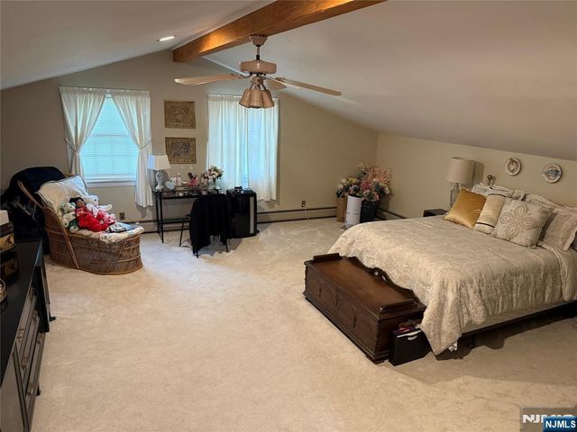23 Lavina Trail, Jefferson Township, NJ 07438