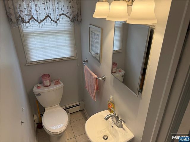 23 Lavina Trail, Jefferson Township, NJ 07438