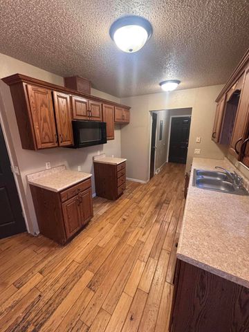 2394 W 61st Place, Merrillville, IN 46410