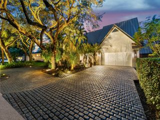 2415 Riverlane Ter, Fort Lauderdale, FL 33312