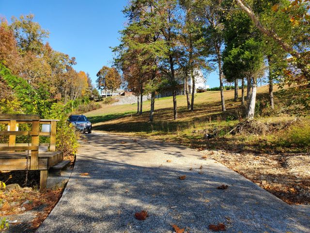 1 Turtle Point, Waverly, TN 37185