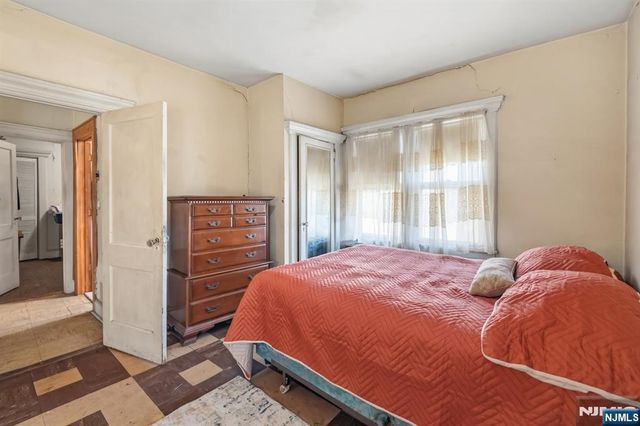 399 34th Street, Paterson, NJ 07504