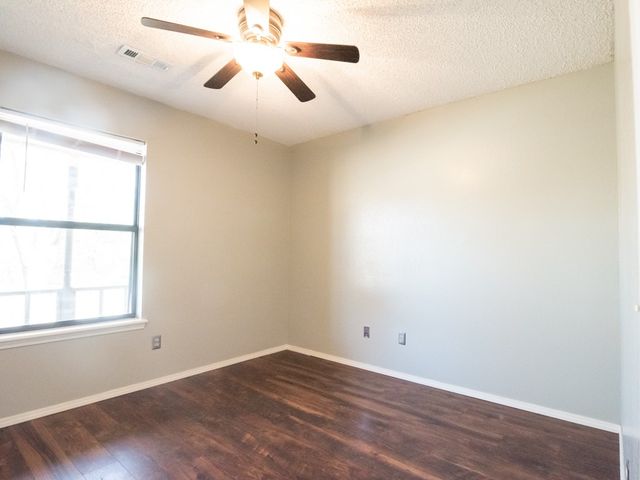1902 Thrush Street, Springdale, AR 72764