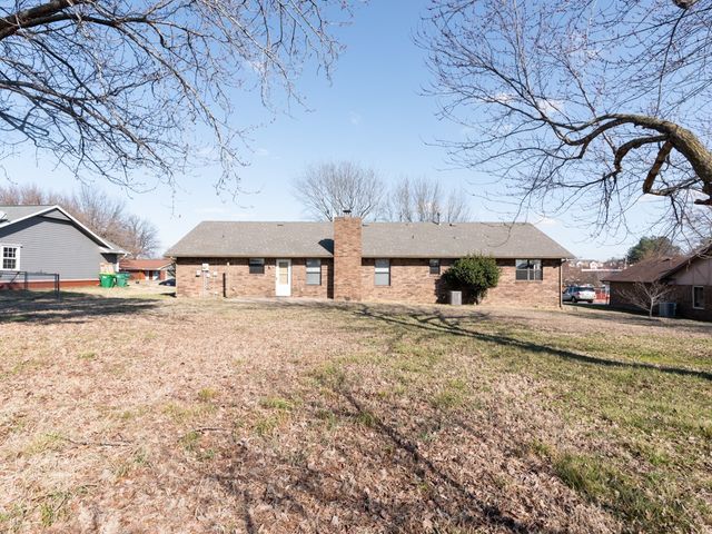 1902 Thrush Street, Springdale, AR 72764