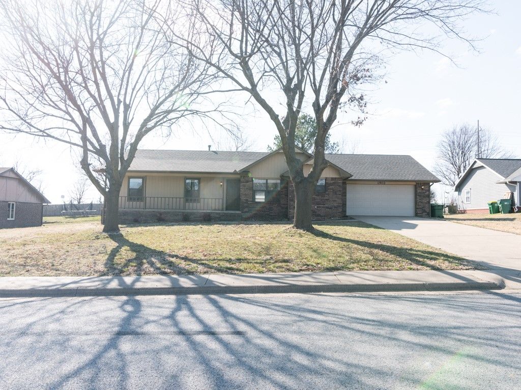 1902 Thrush Street, Springdale, AR 72764
