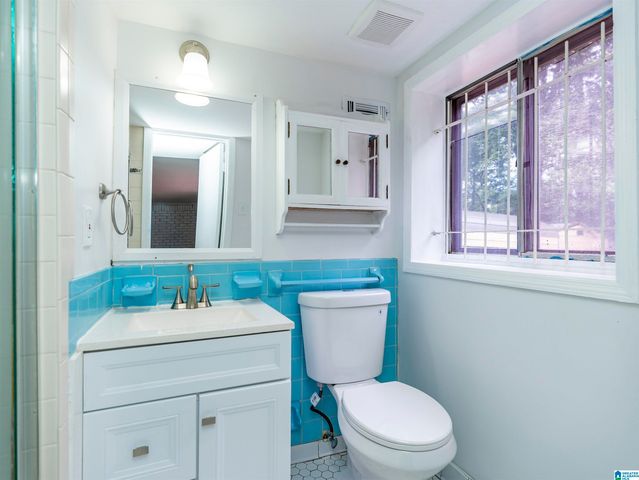 1633 BROOKFIELD LANE, Birmingham, AL 35214