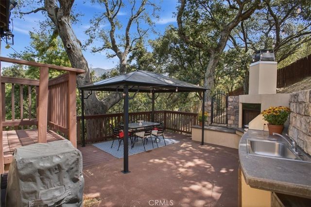 9704 marcus Lane, Tujunga, CA 91042