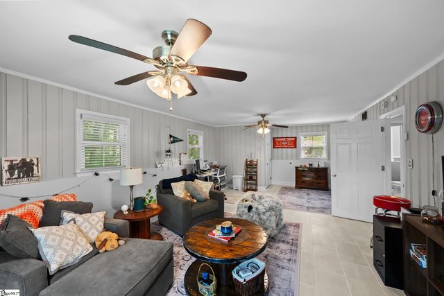34 Nottingham Road, Greenville, SC 29607
