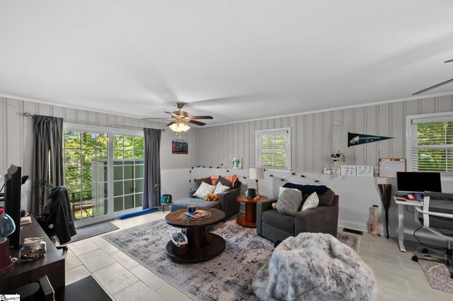 34 Nottingham Road, Greenville, SC 29607
