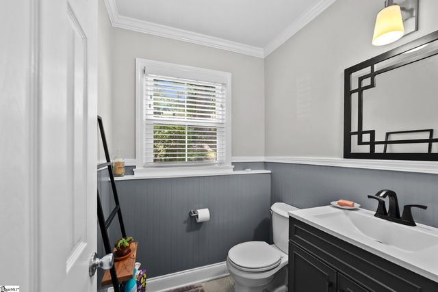 34 Nottingham Road, Greenville, SC 29607