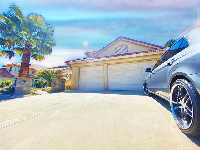 39221 Beacon Lane, Palmdale, CA 93551