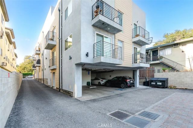 3324 Chapman, Los Angeles, CA 90065