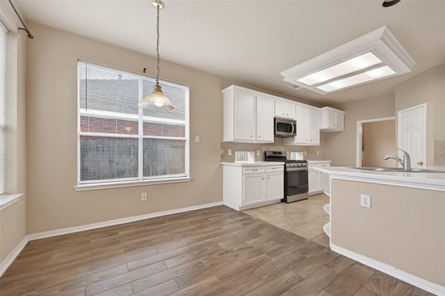 4623 Russett Lane, Sugar Land, TX 77479