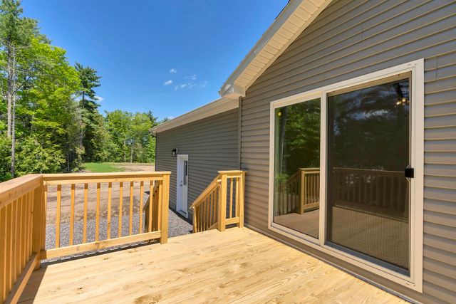 69 Diamondback Drive, Rochester, NH 03868