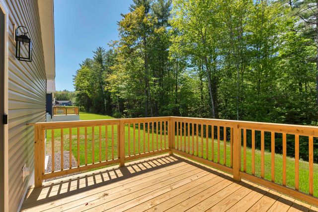 69 Diamondback Drive, Rochester, NH 03868
