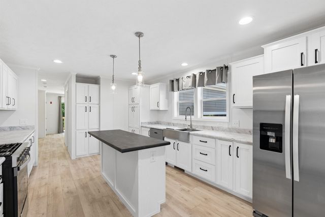 69 Diamondback Drive, Rochester, NH 03868