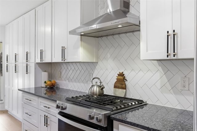 6826 Delmeta Drive, Dallas, TX 75248