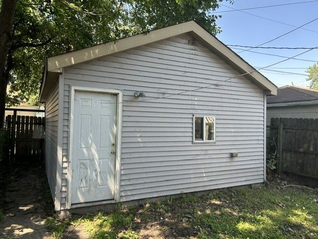 7648 S Luella Avenue, Chicago, IL 60649