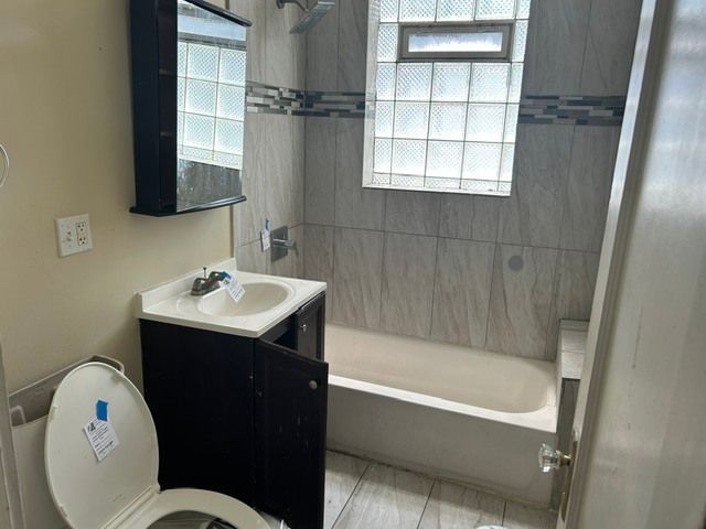 7648 S Luella Avenue, Chicago, IL 60649