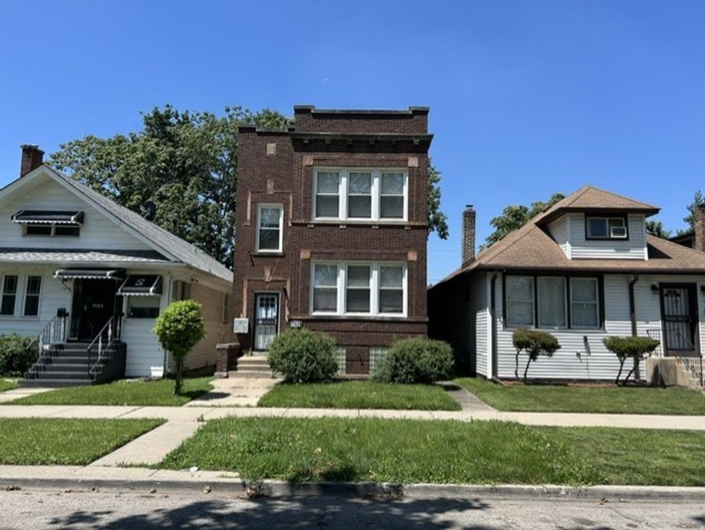7648 S Luella Avenue, Chicago, IL 60649