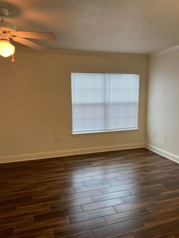 502 Wingspan Way, Crestview, FL 32536