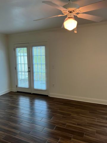 502 Wingspan Way, Crestview, FL 32536