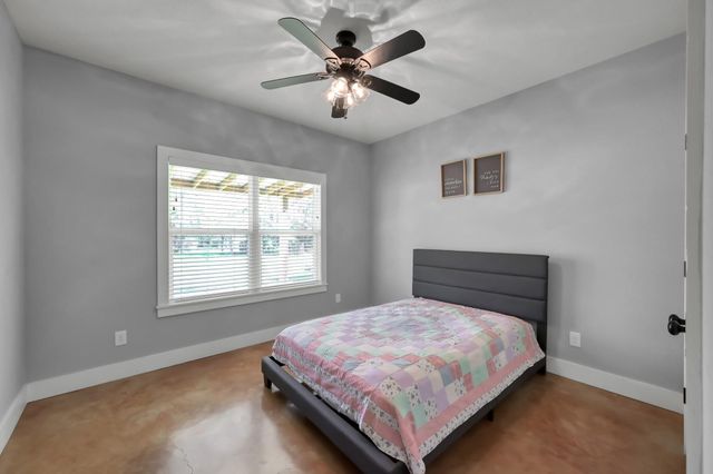 130 Cedar Court, Magnolia, TX 77355