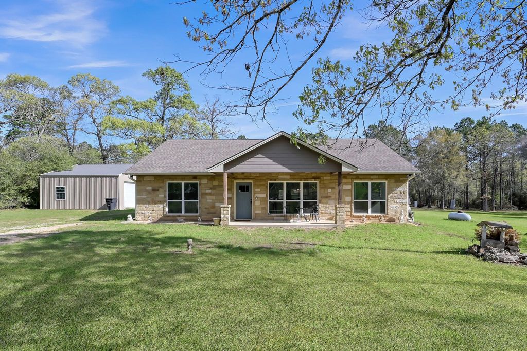 130 Cedar Court, Magnolia, TX 77355