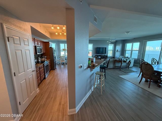 2801 S Ridgewood Ave Unit 409, South Daytona, FL 32119