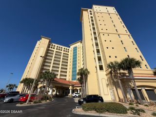 2801 S Ridgewood Ave Unit 409, South Daytona, FL 32119