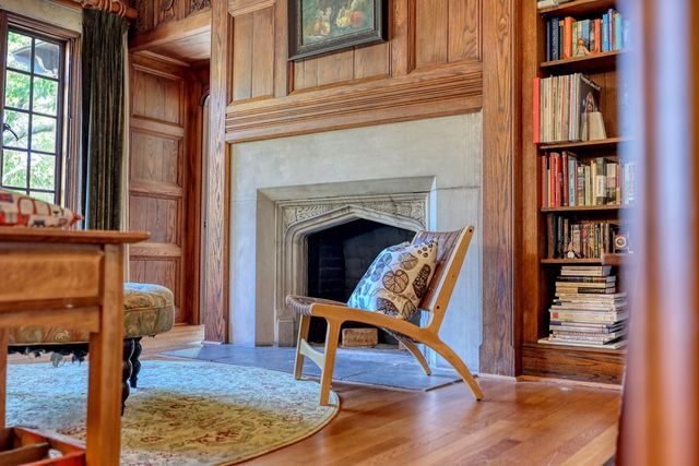 1007 4th Avenue, West Point, GA 31833