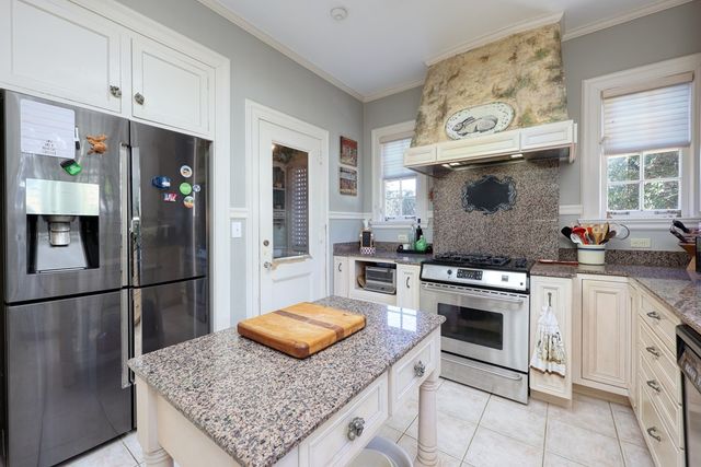 1007 4th Avenue, West Point, GA 31833