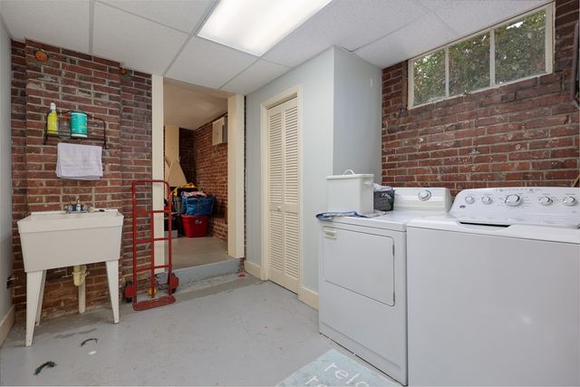 1007 4th Avenue, West Point, GA 31833