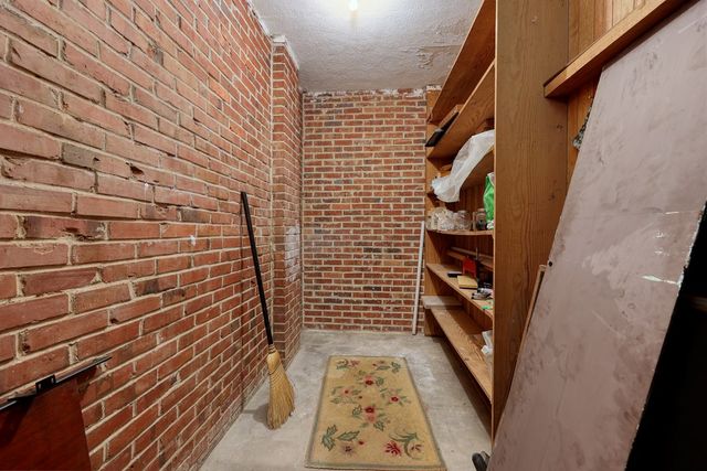 1007 4th Avenue, West Point, GA 31833