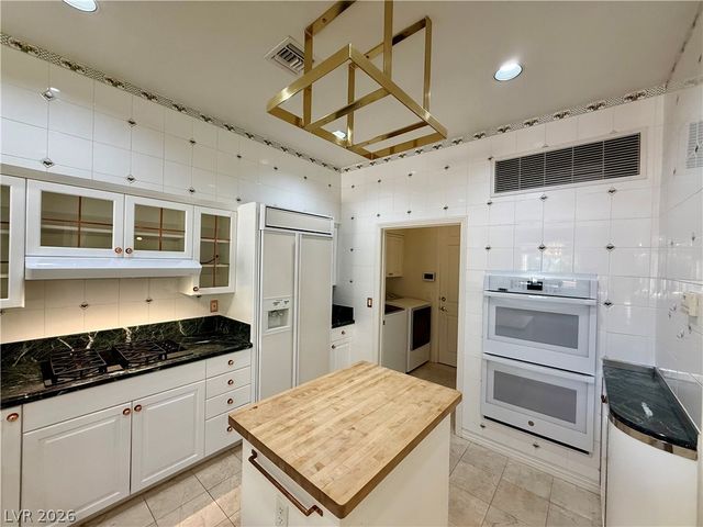 8729 Carlitas Joy Court, Las Vegas, NV 89117