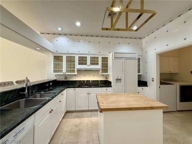 8729 Carlitas Joy Court, Las Vegas, NV 89117