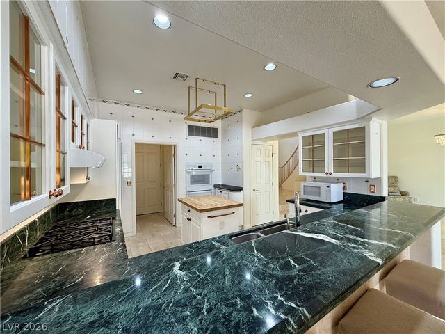 8729 Carlitas Joy Court, Las Vegas, NV 89117