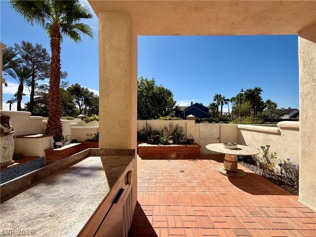 8729 Carlitas Joy Court, Las Vegas, NV 89117