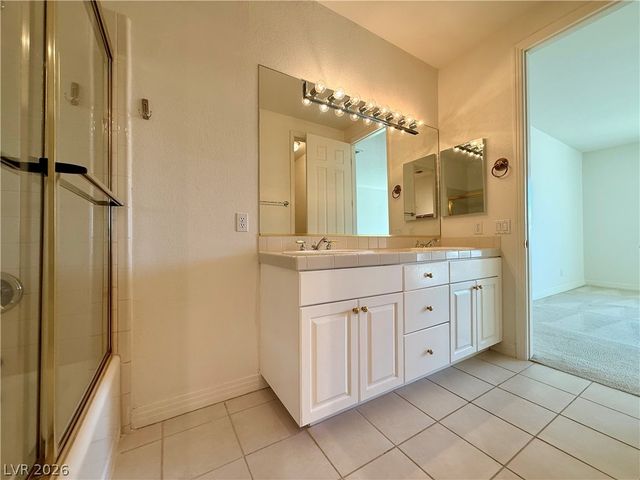 8729 Carlitas Joy Court, Las Vegas, NV 89117